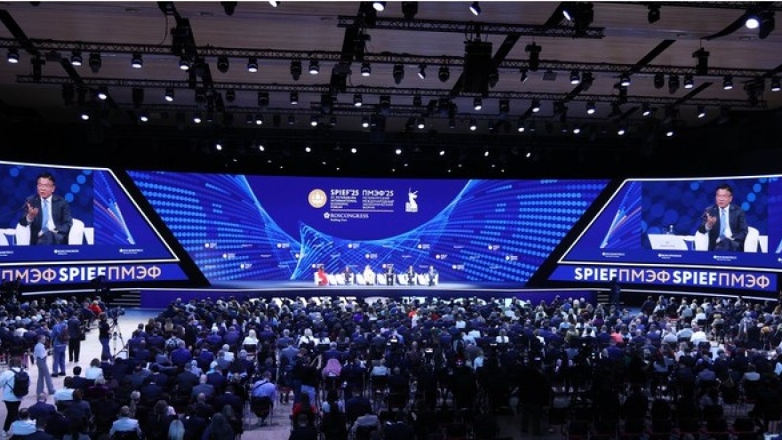 Vietnam advocates tech-led growth and global governance reform at SPIEF 2025